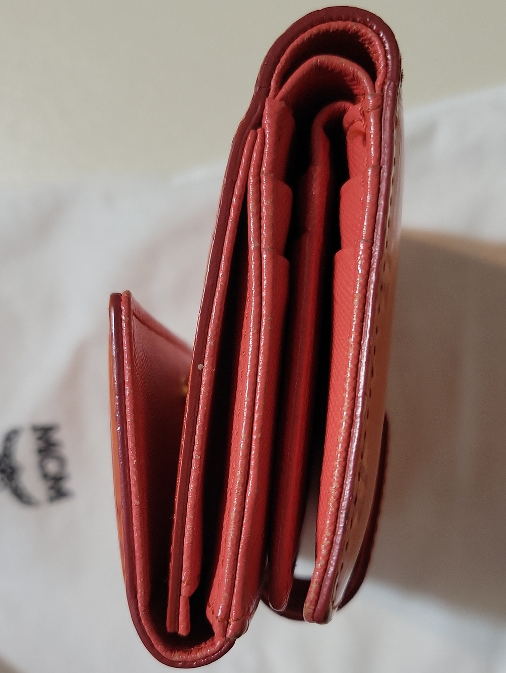 Authentic MCM compact wallet. - Picture 11 of 14